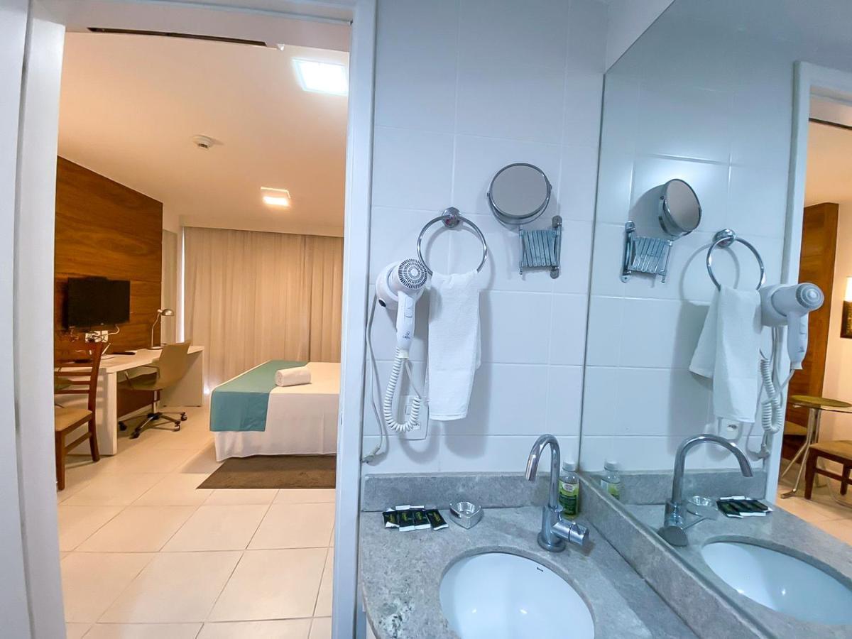 Flat Particular: Central Brasilia Apartment with Garage Exterior photo