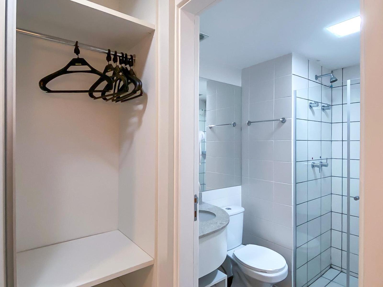 Flat Particular: Central Brasilia Apartment with Garage Exterior photo